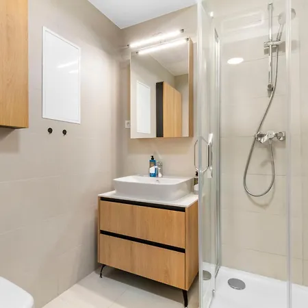 דירה Lam Danubius - Free Parking - Balcony - Ac ברטיסלאבה