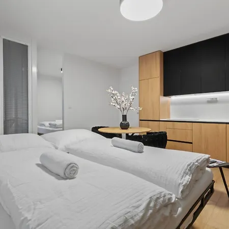 Lam Danubius - Free Parking - Balcony - Ac Bratislava